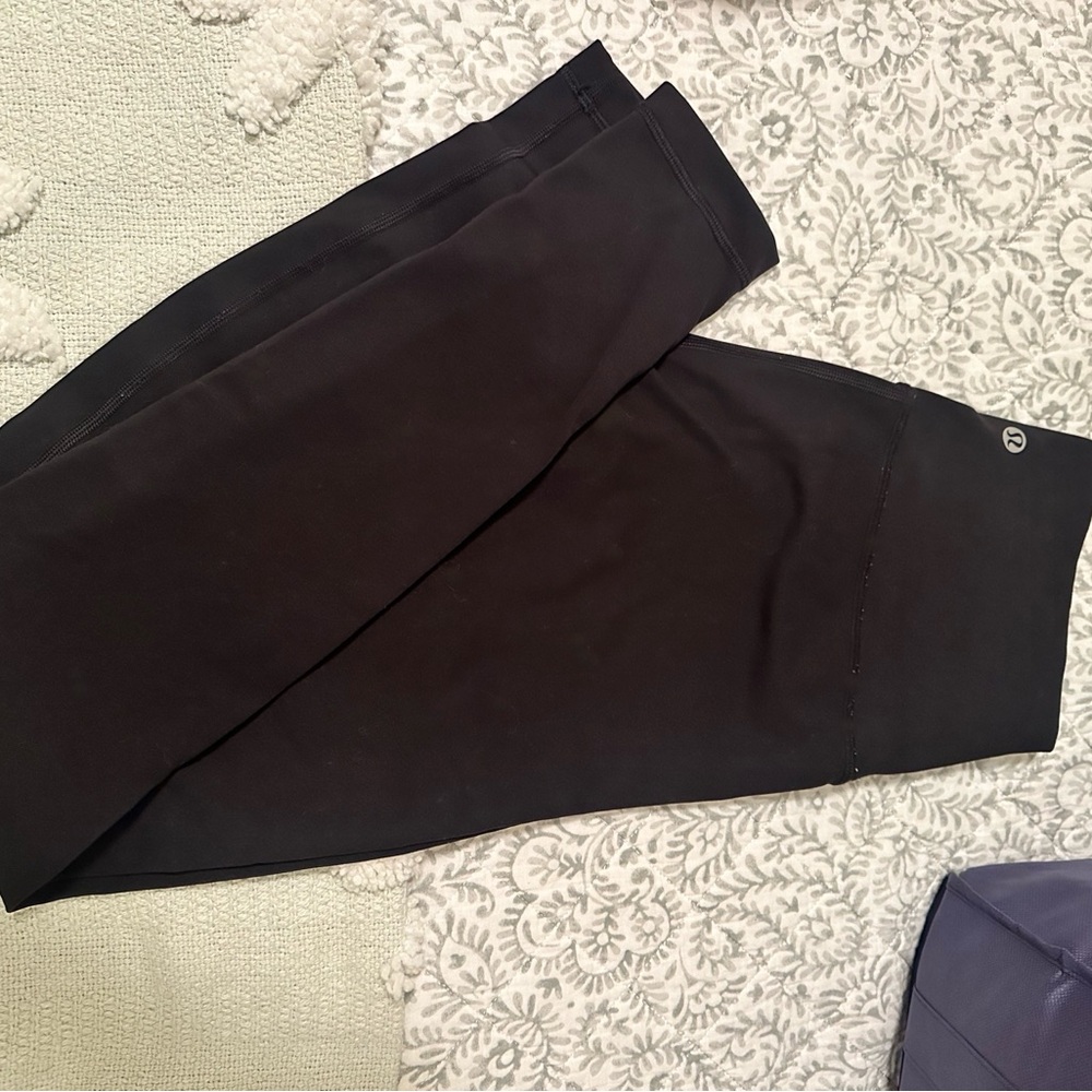 Black leggings